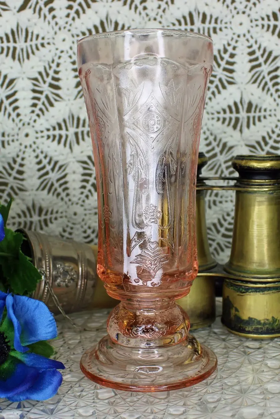 Indiana Sandwich Glass Pink Vase
